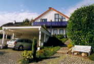 hause neuer weg 20 -carportansicht