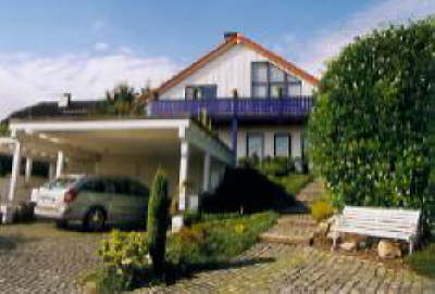 hause neuer weg 20 -carportansicht